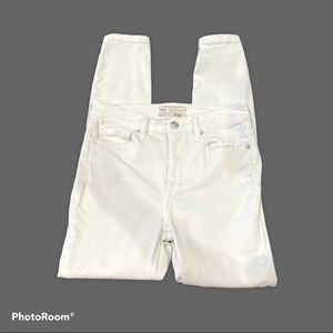 Free People Skinny Jeans distressed knees